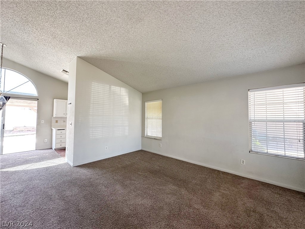 6391 Canyon Dawn Avenue - Photo 3