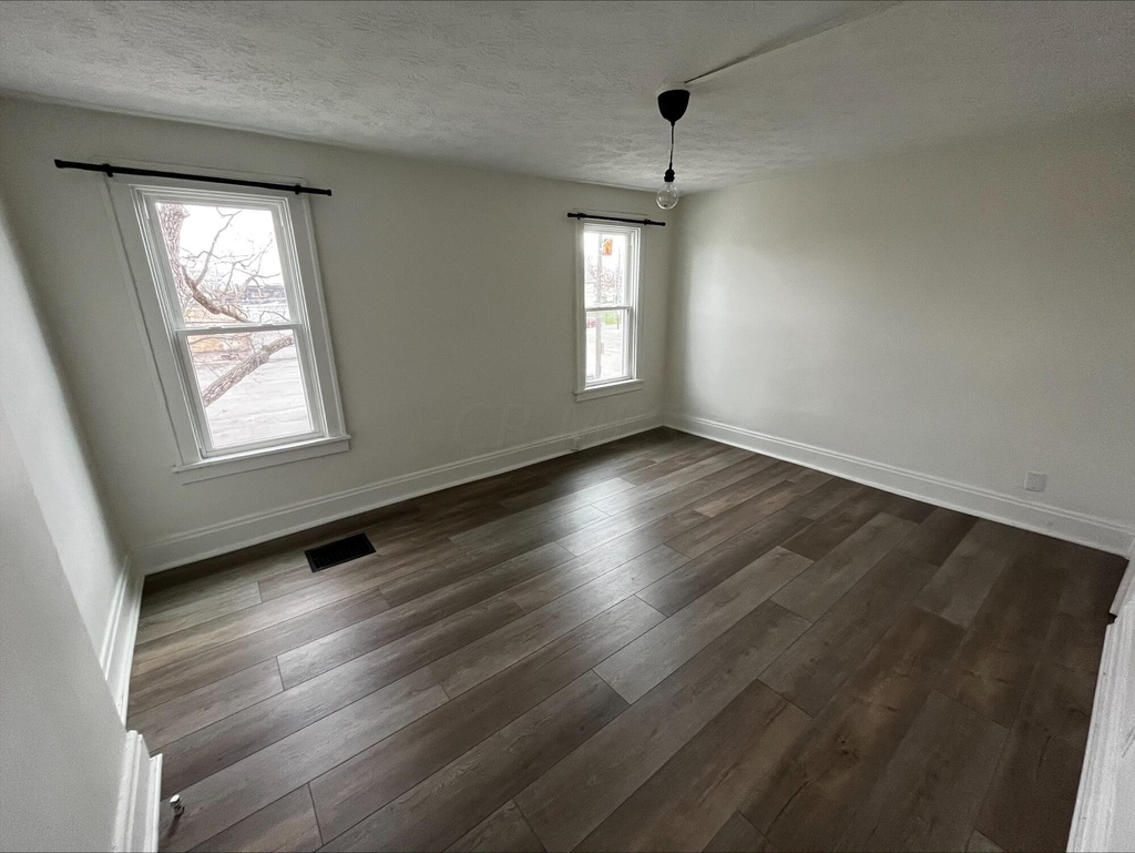 442 E Woodrow Avenue - Photo 4