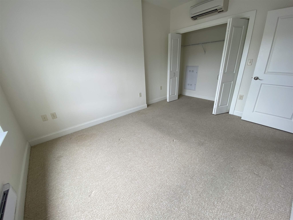 875 Elm Street - Photo 22