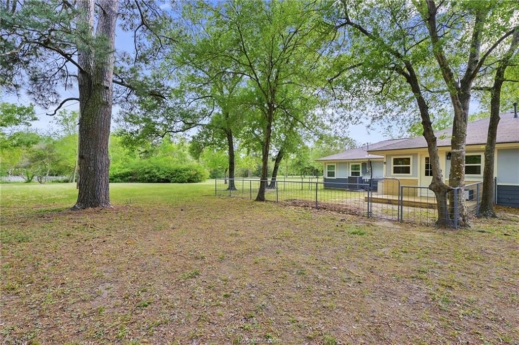 741 Garden Acres - Photo 21