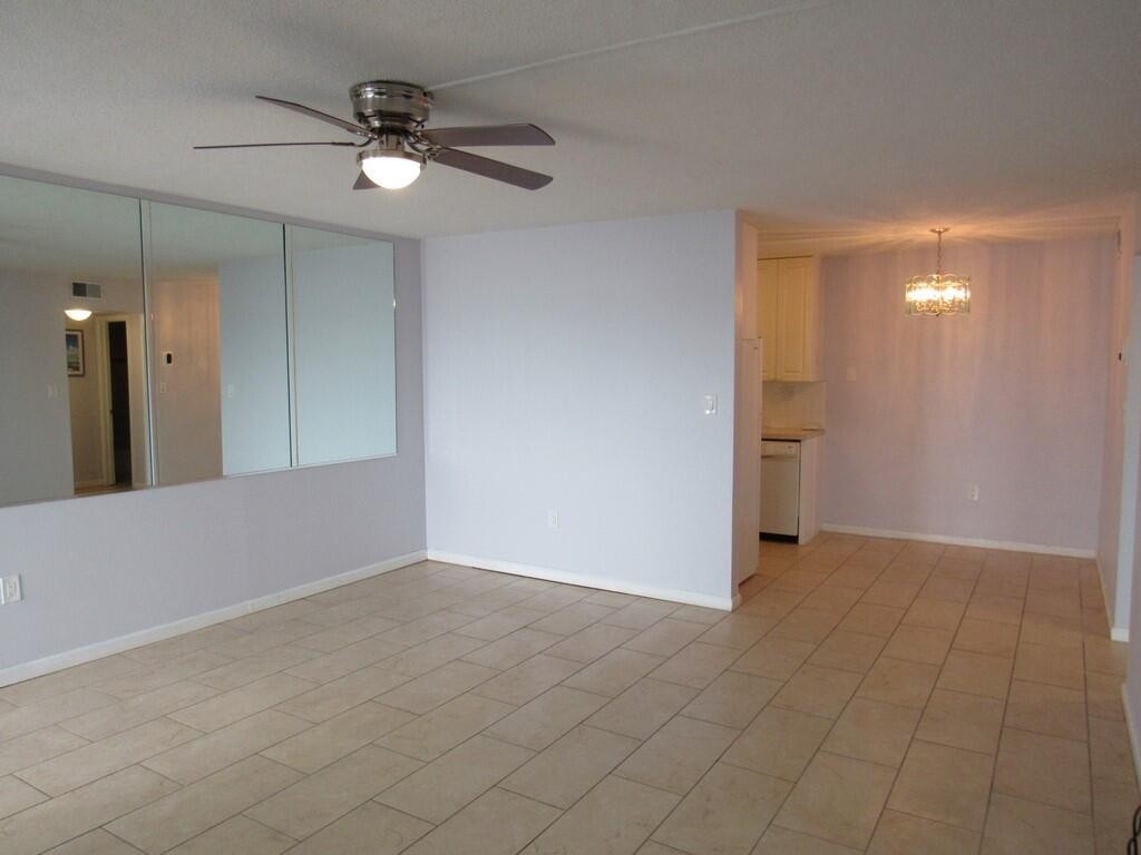 190 E Olmstead Drive - Photo 13