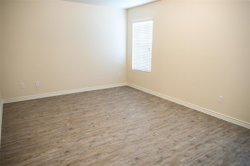 1302 Starling Lane - Photo 11