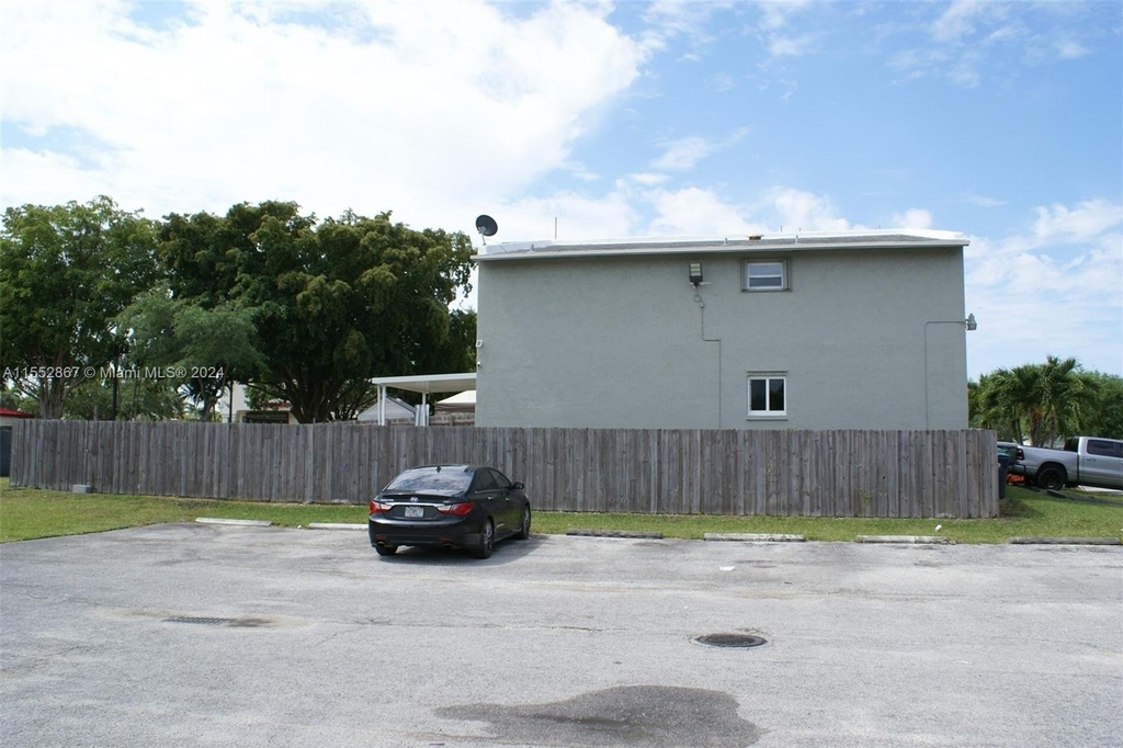 9030 Sw 203rd Ter - Photo 4