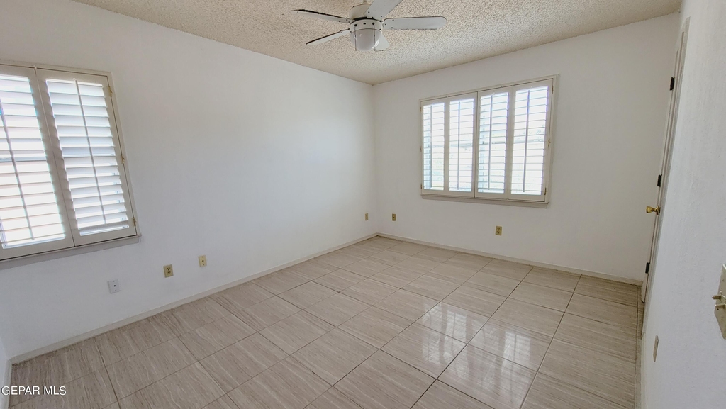 1158 Hunters Ridge Place - Photo 6