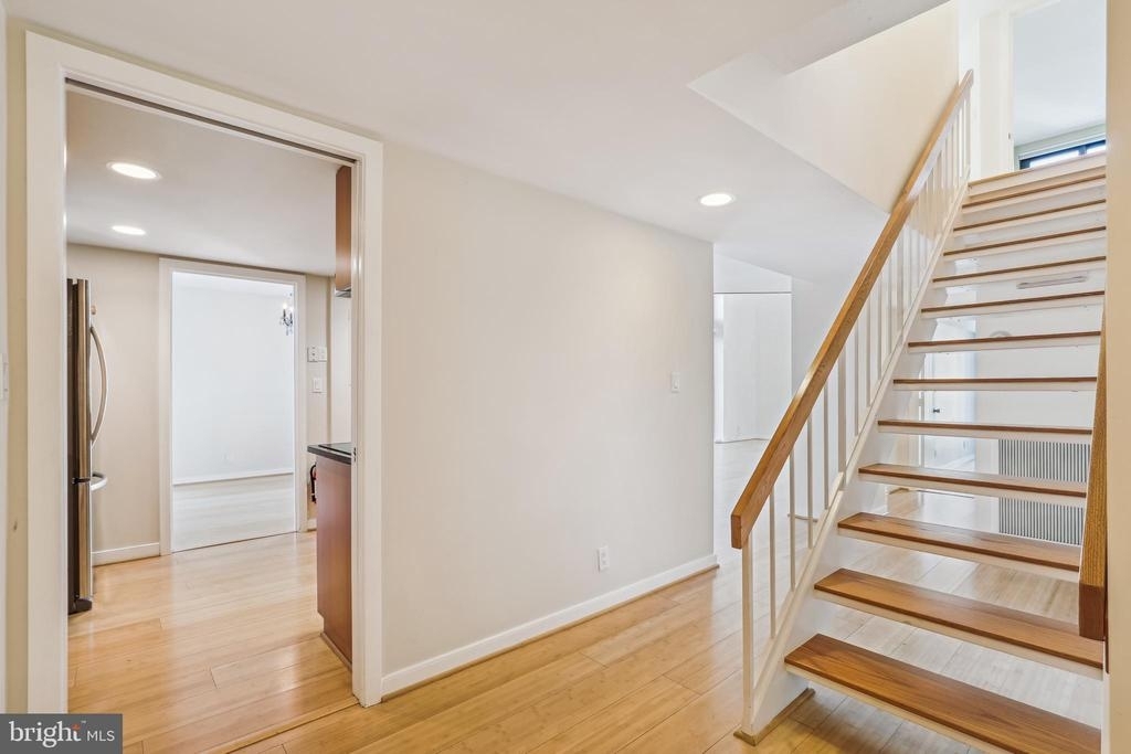 1099 22nd St Nw - Photo 5
