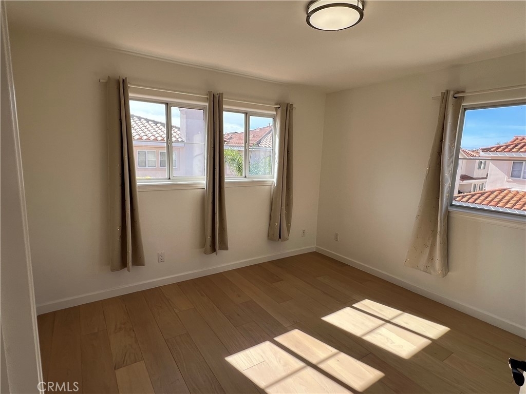 22483 Kent Avenue - Photo 18