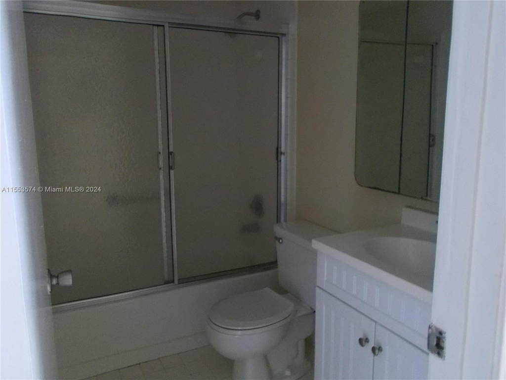 251 Sw 132nd Way - Photo 10