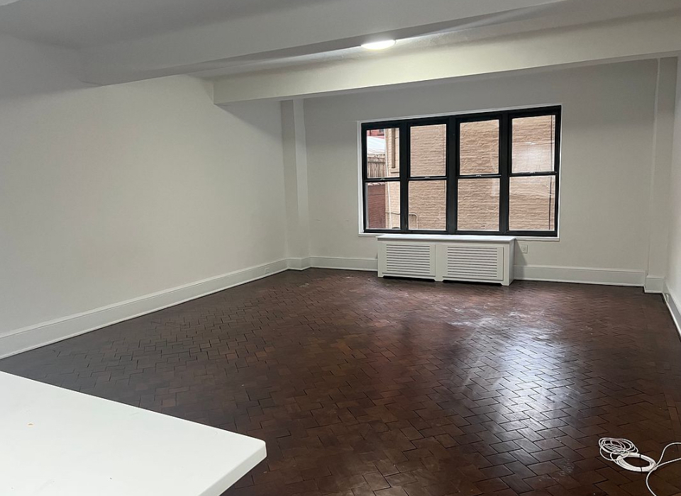 Upper West Side Studio Apartment for Rent - No Fee - Photo 0