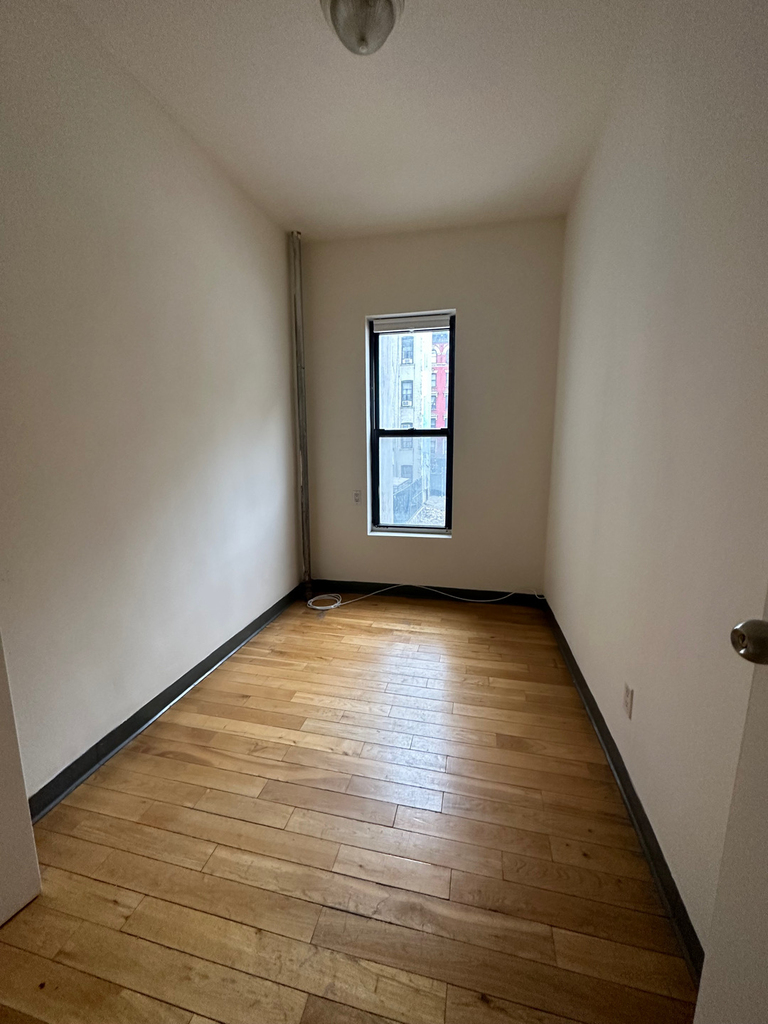 328 East 14th Street - Photo 2