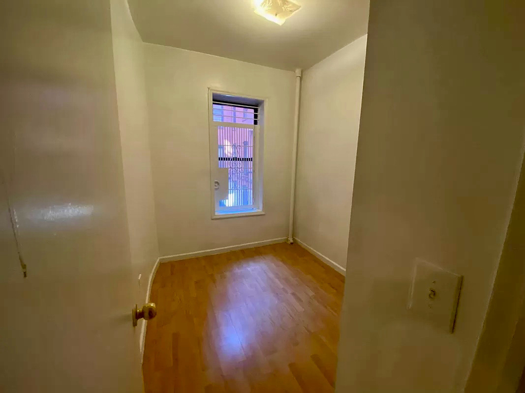 259 Bergen Street - Photo 8