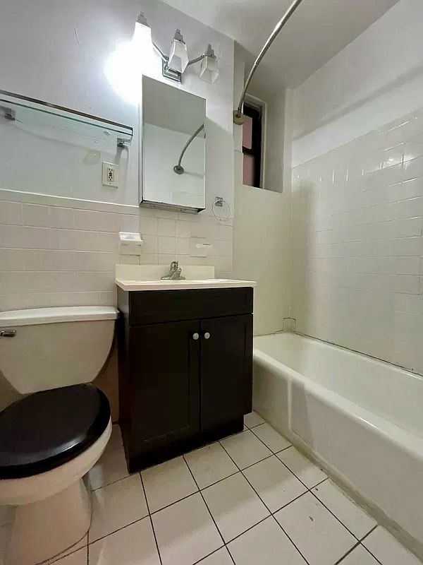 438 East 89th Street - Photo 2