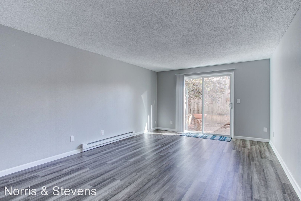 14302 Se Division Street - Photo 6