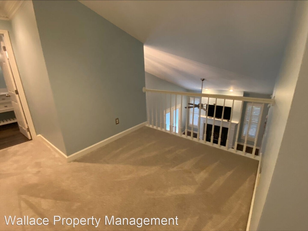 1403 Kenton Way - Photo 11