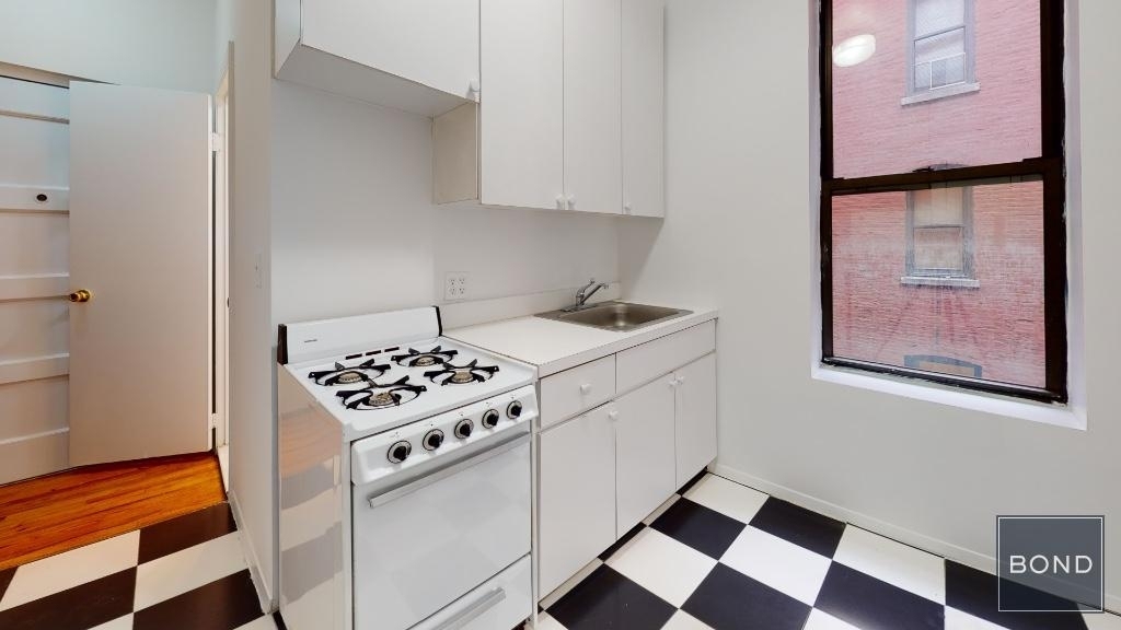 415 East 73 Street - Photo 3