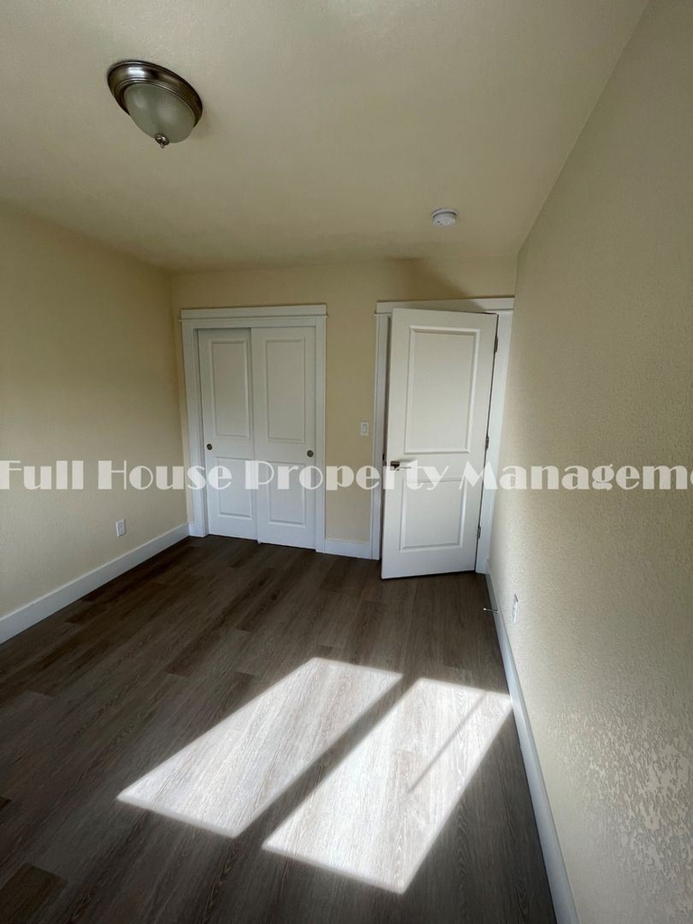 2591 Justine Ln. - Photo 21