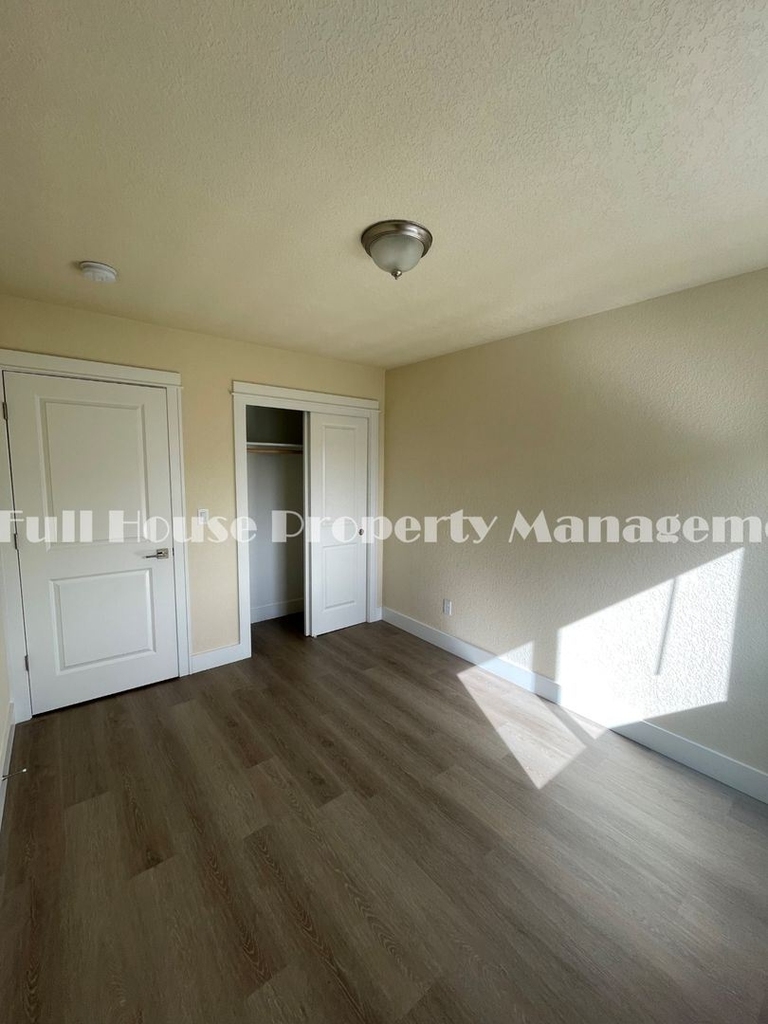 2591 Justine Ln. - Photo 23