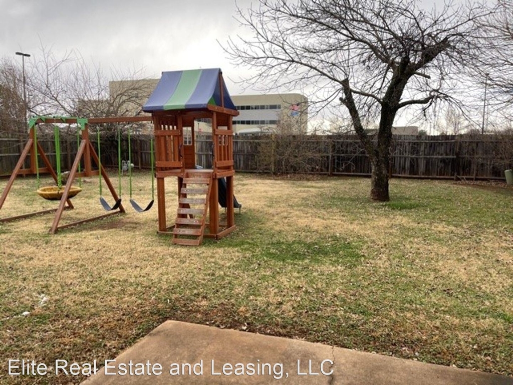 505 Post Oak Lane - Photo 14