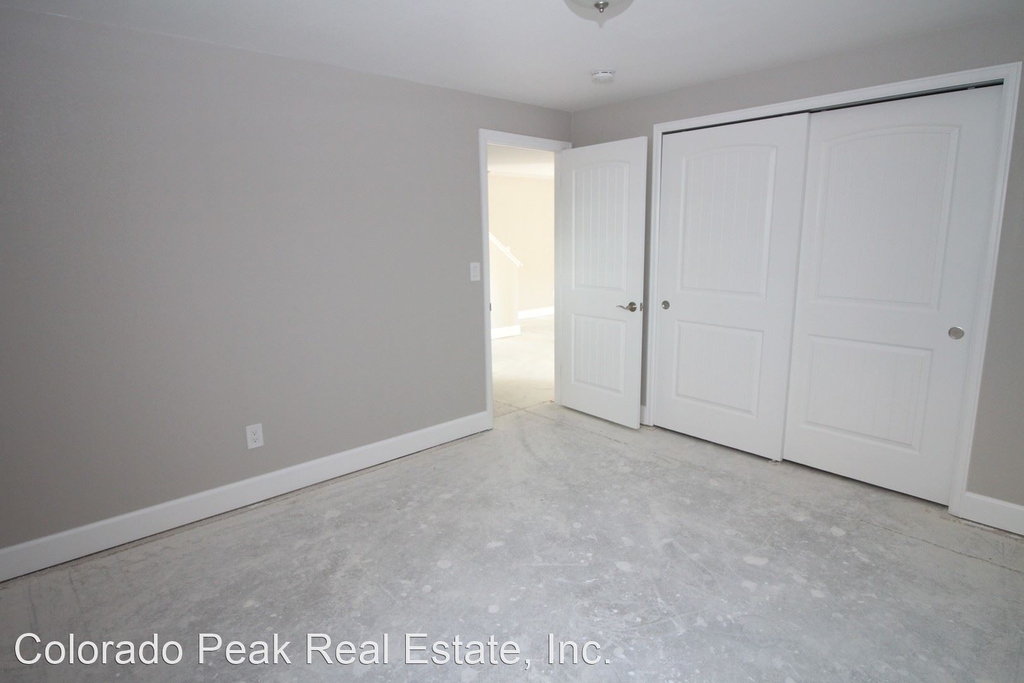 2729 Front Royal Dr - Photo 27