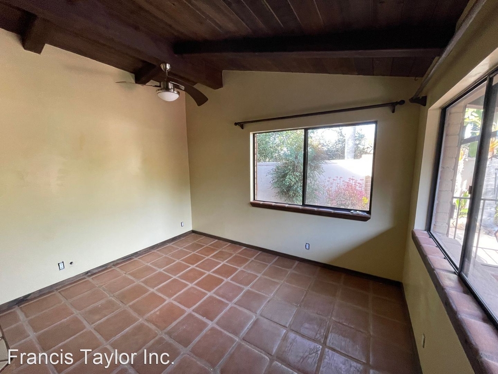 3043 Bernardo Ave - Photo 5