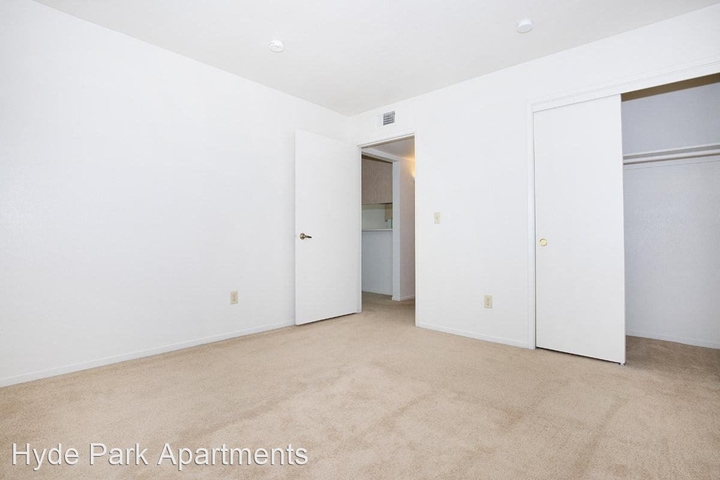 5150 North Valentine Avenue - Photo 1