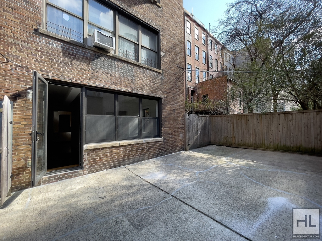 West 73 Street - Photo 16