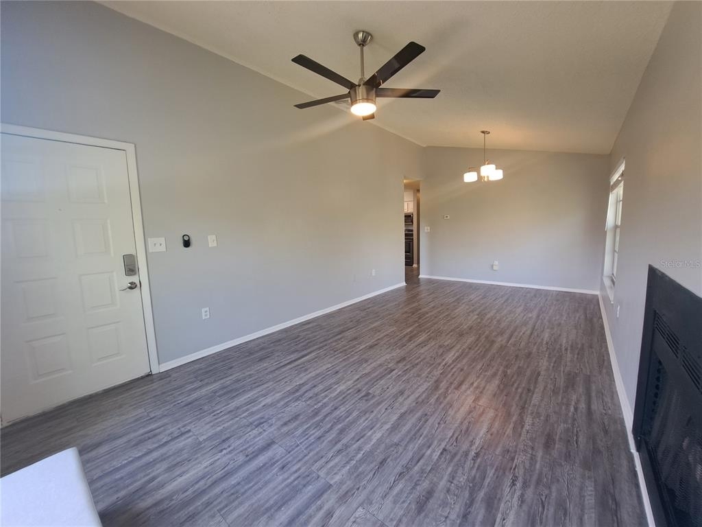 3455 Countryside Boulevard - Photo 3