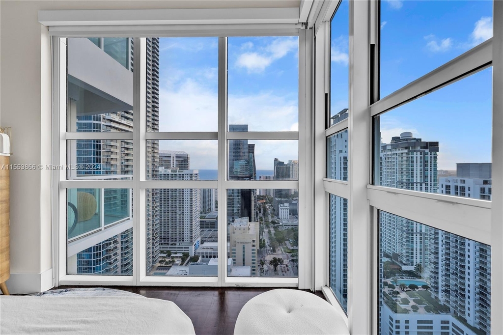 951 Brickell Ave - Photo 3