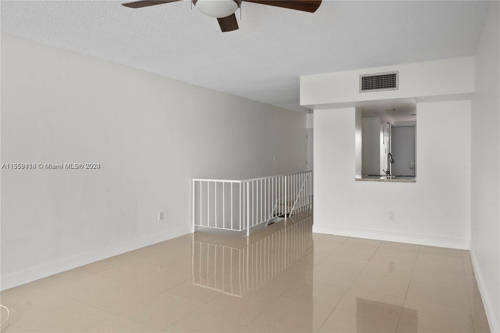 9210 Fontainebleau Blvd - Photo 2