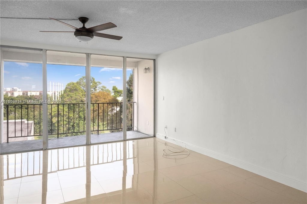 9210 Fontainebleau Blvd - Photo 1