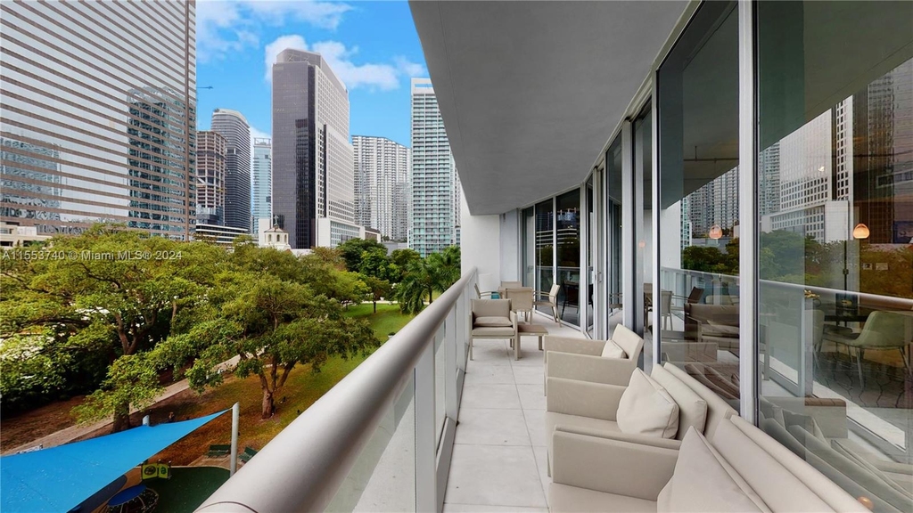 495 Brickell Ave - Photo 3