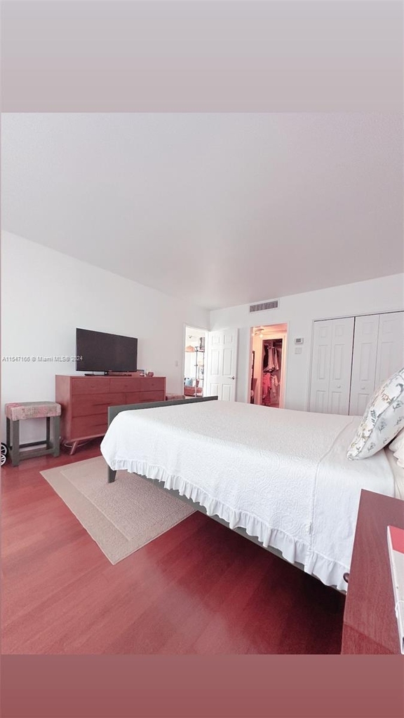 5700 E Collins Ave - Photo 17