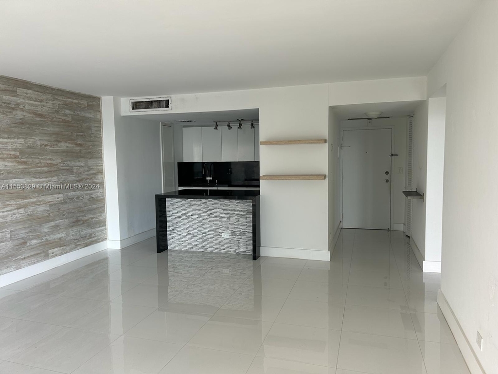 2451 Brickell Ave - Photo 1