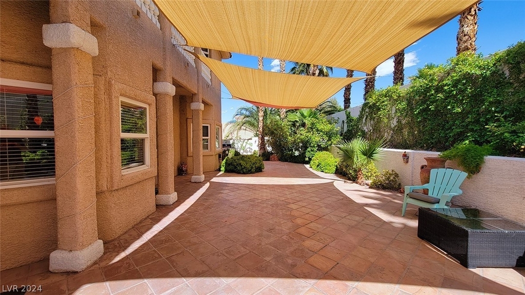 8129 Desert Jewel Circle - Photo 35