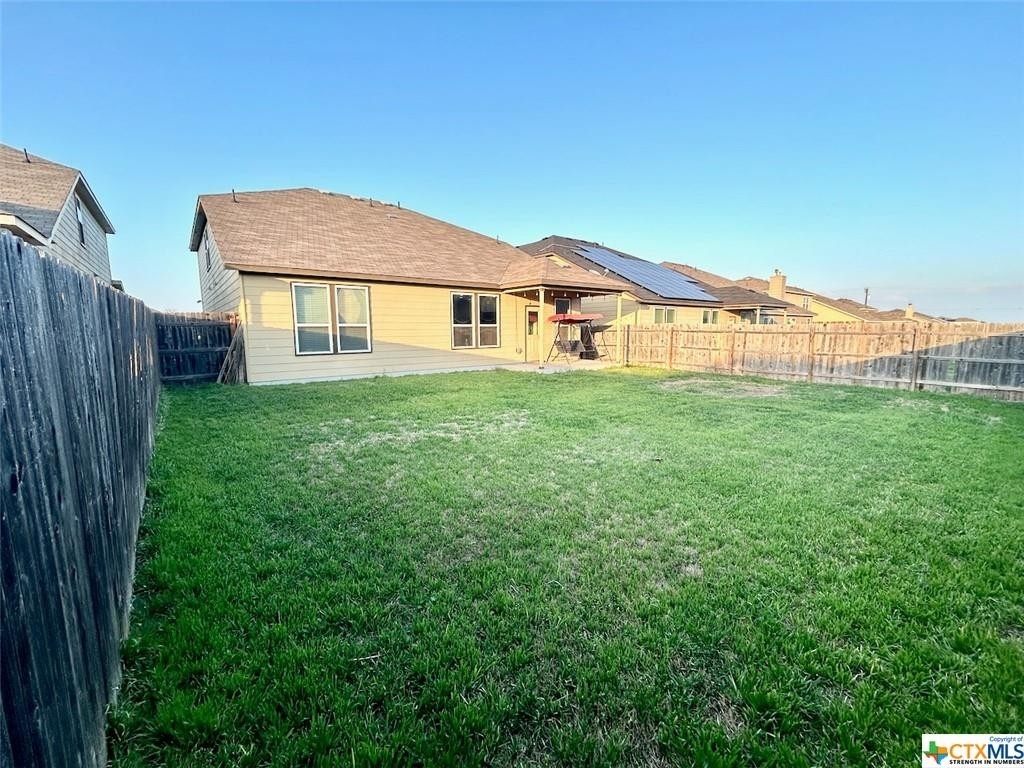 112 W Vega Lane - Photo 4