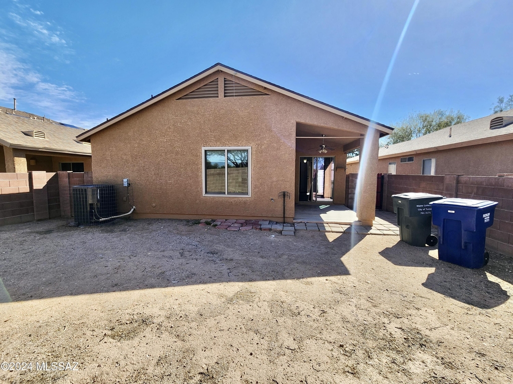 7942 S Baja Stone Avenue - Photo 21