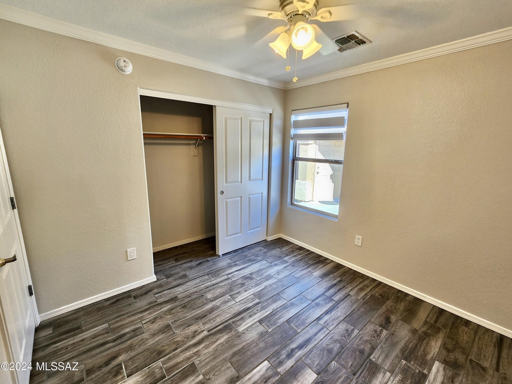 7942 S Baja Stone Avenue - Photo 15