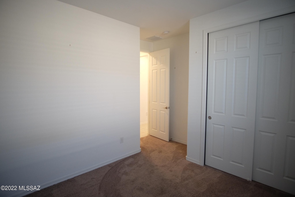 12384 N Amberwood Place - Photo 21