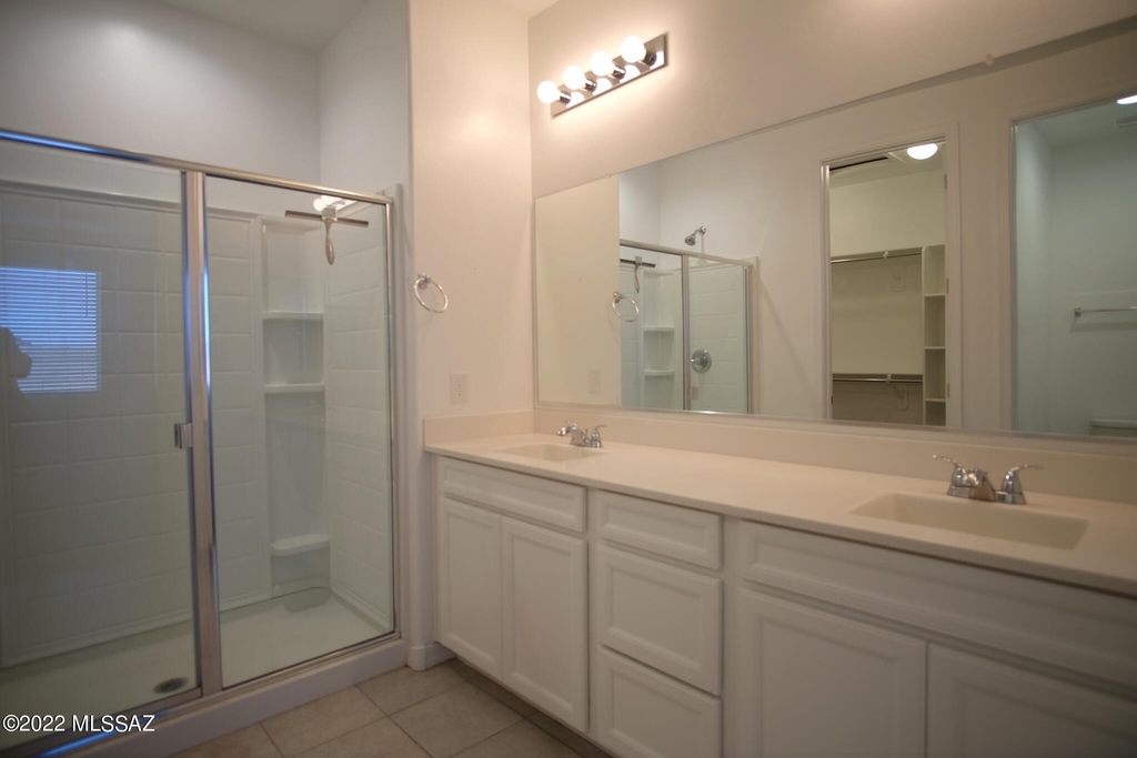 12384 N Amberwood Place - Photo 17