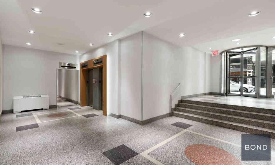 315 West 57th Street - Photo 6