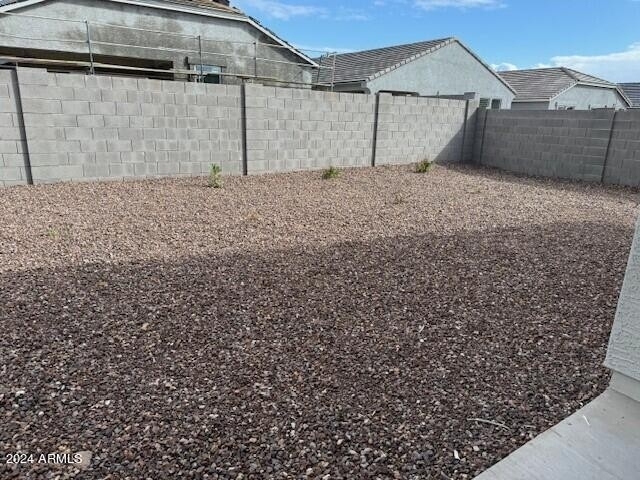 18660 W Desert Hollow Drive - Photo 19