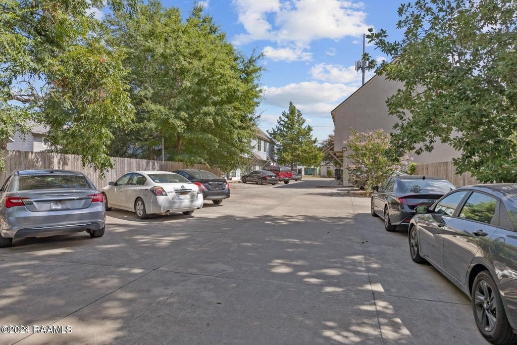 1402 Jefferson Street - Photo 11