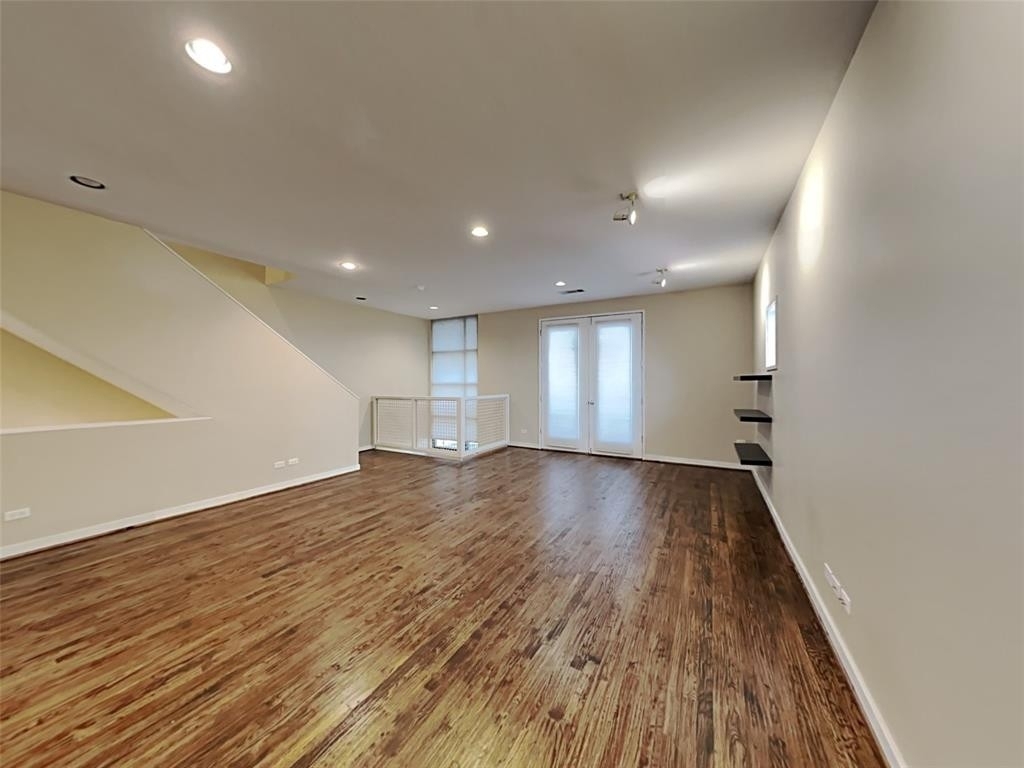 2914 Woodside Street - Photo 1