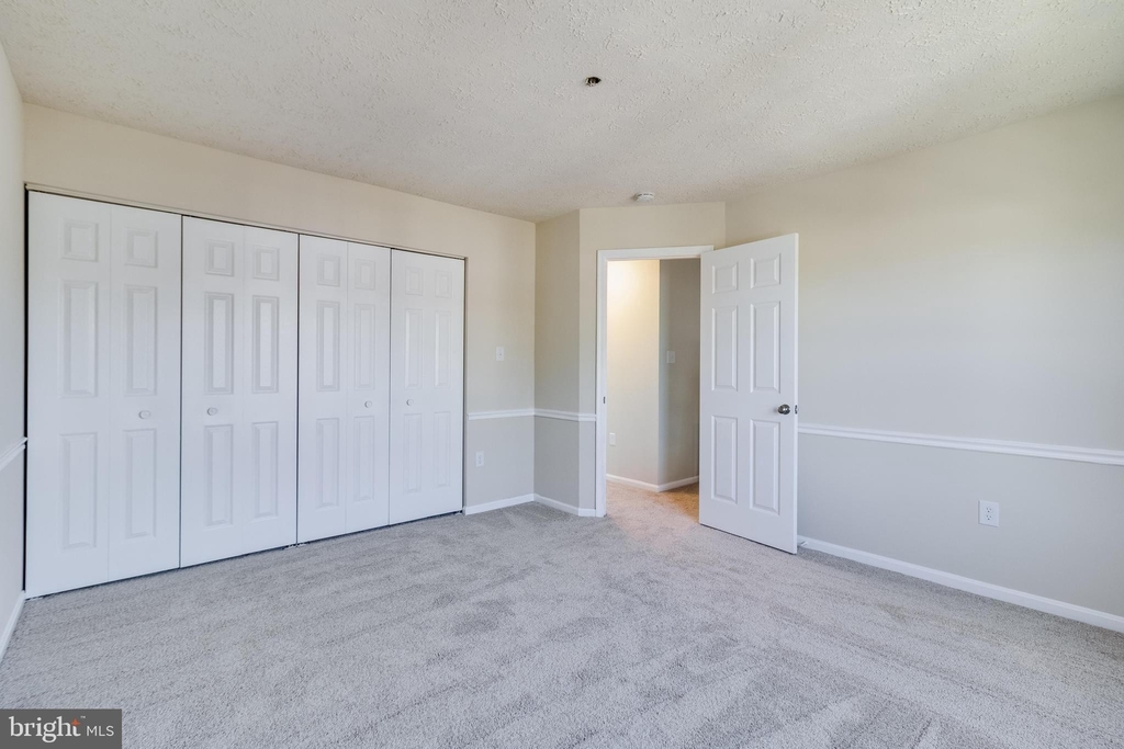 5706 Springfish Place - Photo 13