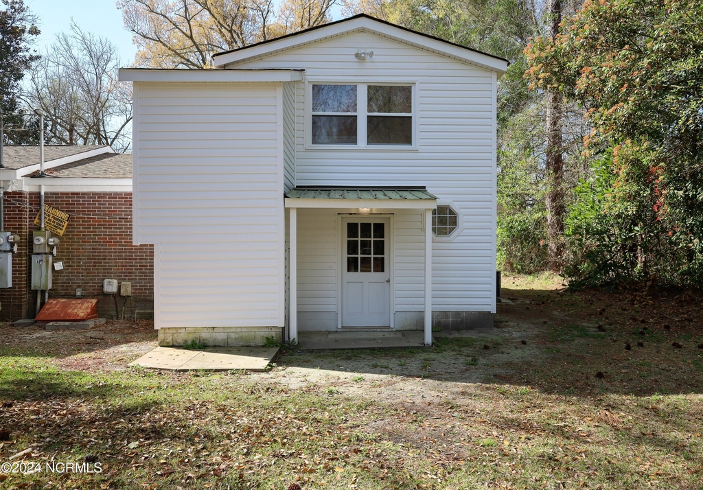 1190 Blue Creek Road - Photo 1