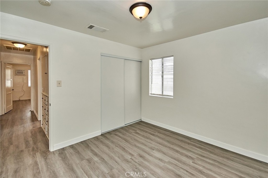 1050 W Francis Street - Photo 15