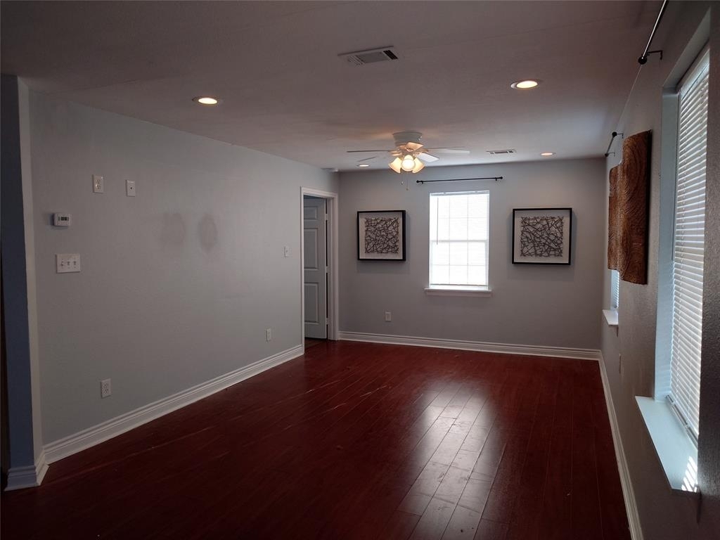 305 Grand Avenue - Photo 3