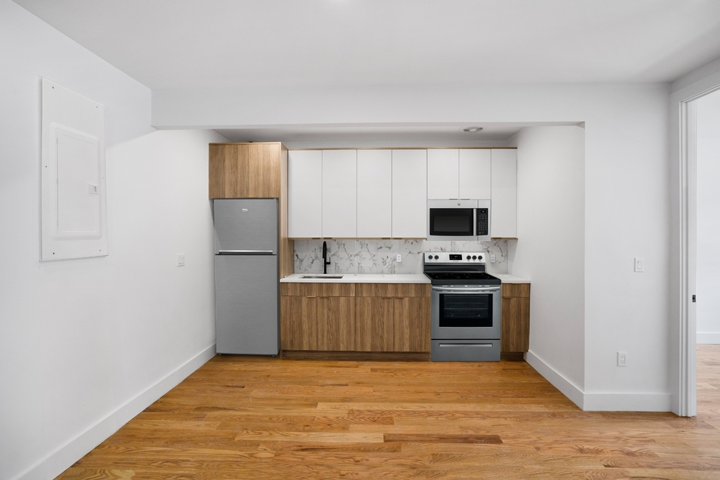 1640 Nostrand Avenue - Photo 3