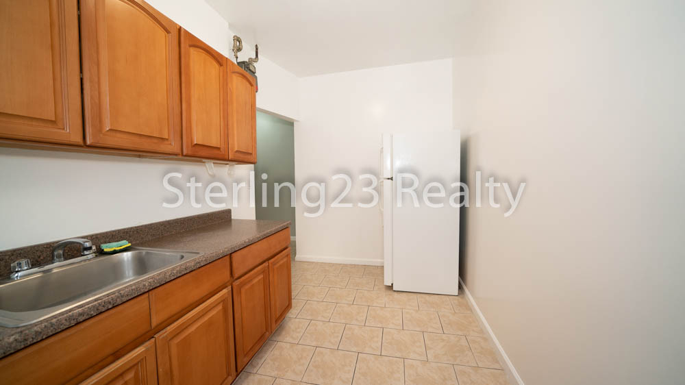 28-5 43rd Street - Photo 2