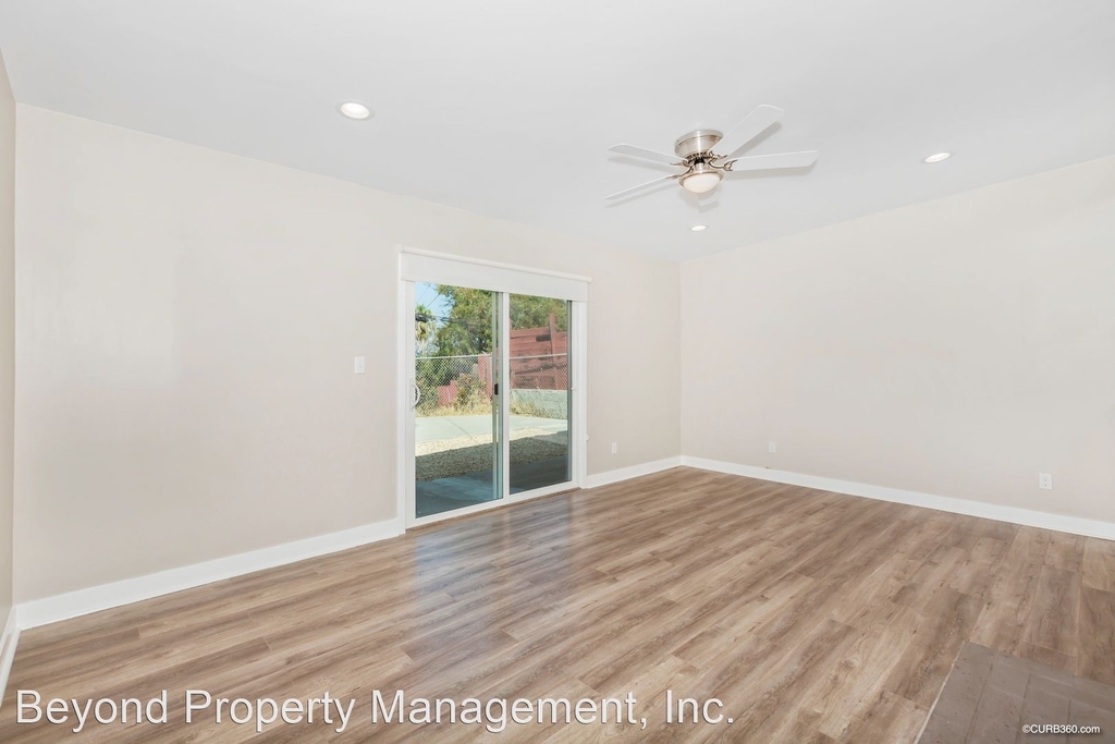 992 Helix Ave - Photo 10