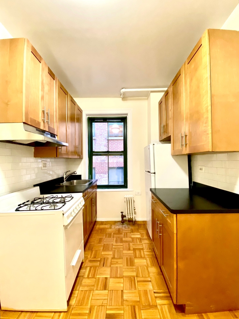 East 79th Street - Photo 1